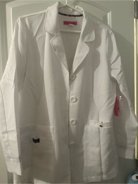Betsey Jihnson White Women's Lab Jacket with Patch Pocket